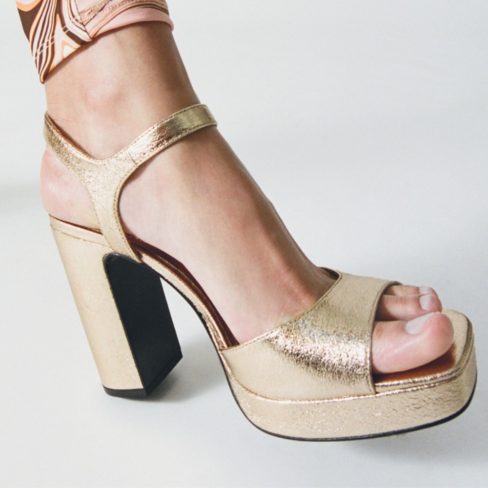 Zara gold metallic platform sandals nwt size 8 3332/810 - Picture 2 of 15